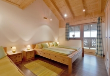 ferienwohnung-oberberg-schlafzimmer-1.jpg